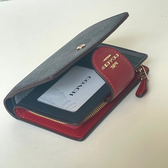Coach Medium Corner Zip Wallet CW786 Denim Red Signature Canvas ID Compact - Picture 5 of 8